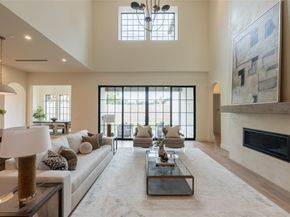765 Sue Barnett Drive, Houston TX 77018