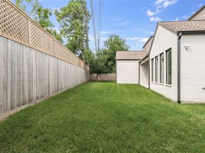 765 Sue Barnett Drive, Houston TX 77018