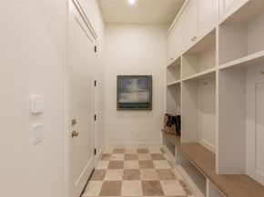 765 Sue Barnett Drive, Houston TX 77018