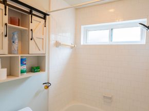 16039 Surrey Woods Drive, Friendswood TX 77546