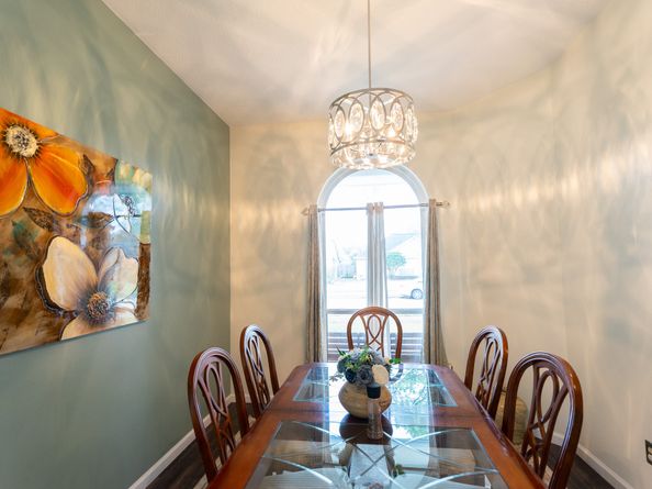 16039 Surrey Woods Drive, Friendswood TX 77546