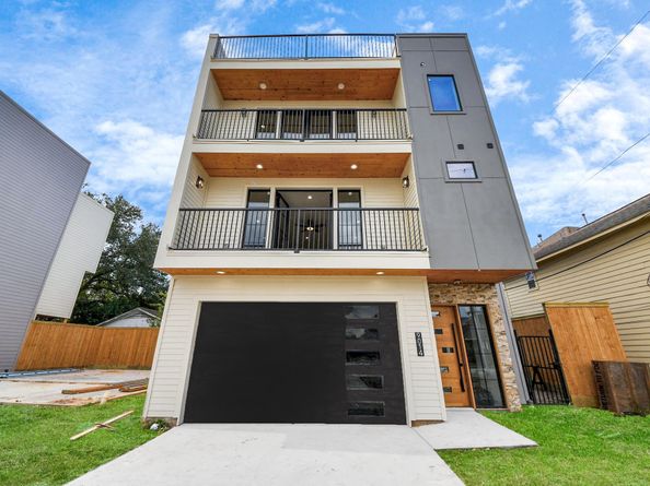 9014 Ferdinand Street, Houston TX 77051