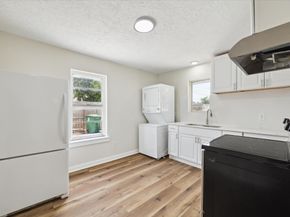 2802 Hardy Street, Houston TX 77009