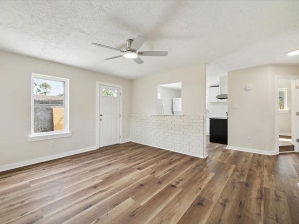 2802 Hardy Street, Houston TX 77009