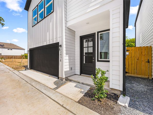 243 Rebecca Street E, Houston TX 77022