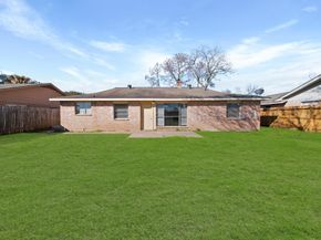 13719 Southline Road, Houston TX 77498