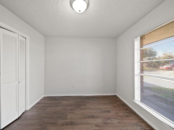 13719 Southline Road, Houston TX 77498