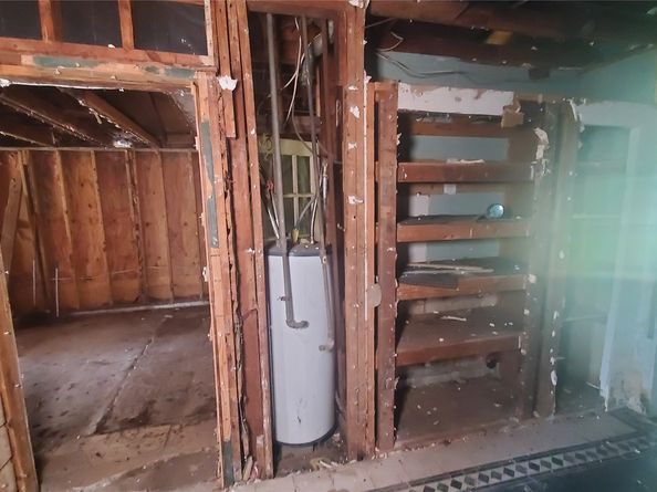 4821 Burma Road, Houston TX 77033