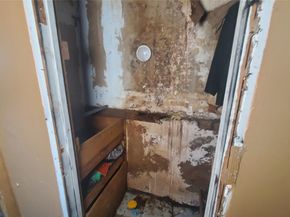 4821 Burma Road, Houston TX 77033