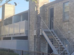 10689 Braes Bend Drive, Houston TX 77071