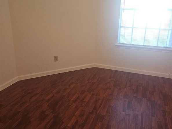 10689 Braes Bend Drive, Houston TX 77071