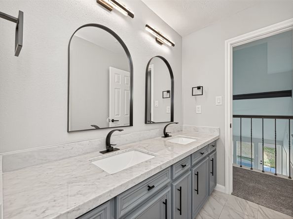 11506 Colonial Trail Drive, Houston TX 77066