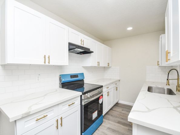 8702 Brock Park Boulevard, Houston TX 77078