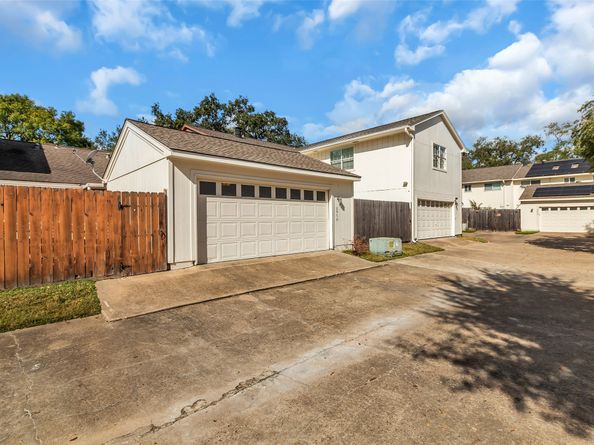 2970 Gessner Road, Houston TX 77080