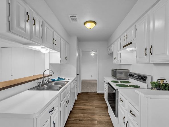 2970 Gessner Road, Houston TX 77080