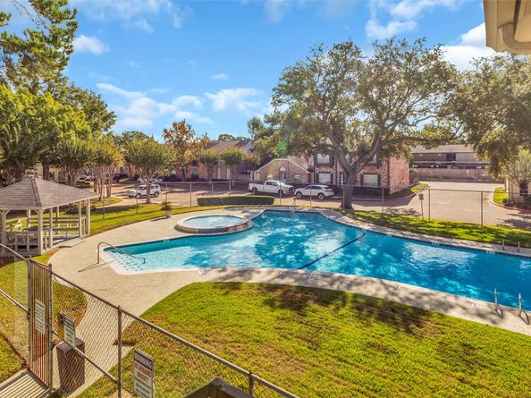 2970 Gessner Road, Houston TX 77080