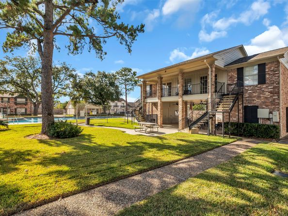 2970 Gessner Road, Houston TX 77080