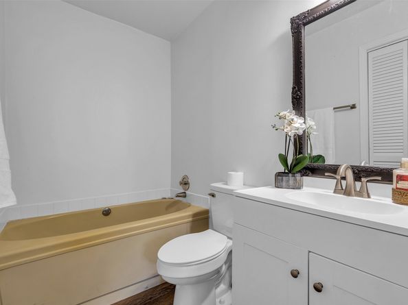 2970 Gessner Road, Houston TX 77080