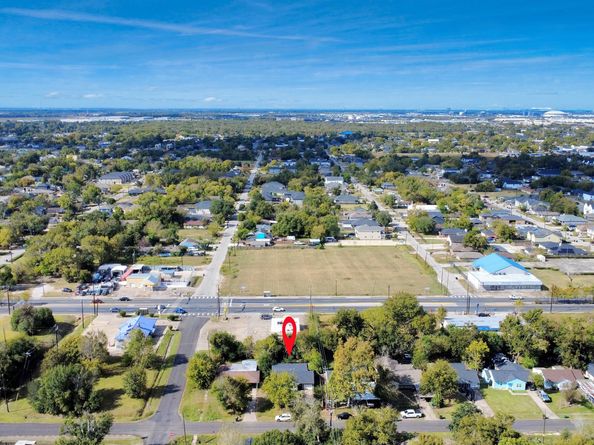 8838 Delilah Street, Houston TX 77033