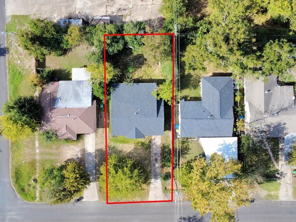 8838 Delilah Street, Houston TX 77033