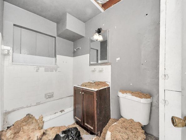 8838 Delilah Street, Houston TX 77033