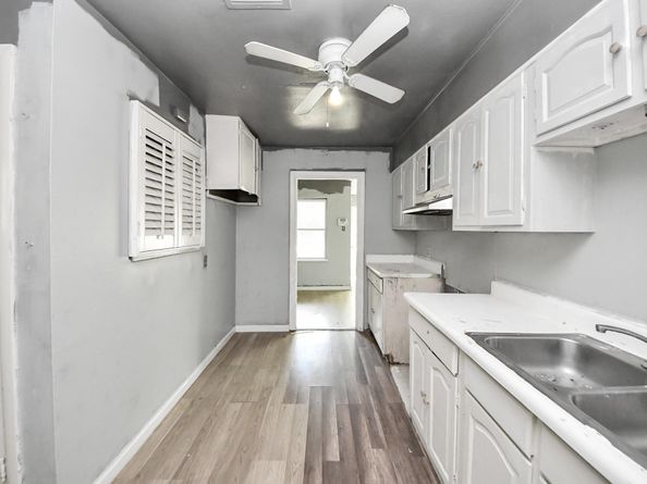 8838 Delilah Street, Houston TX 77033