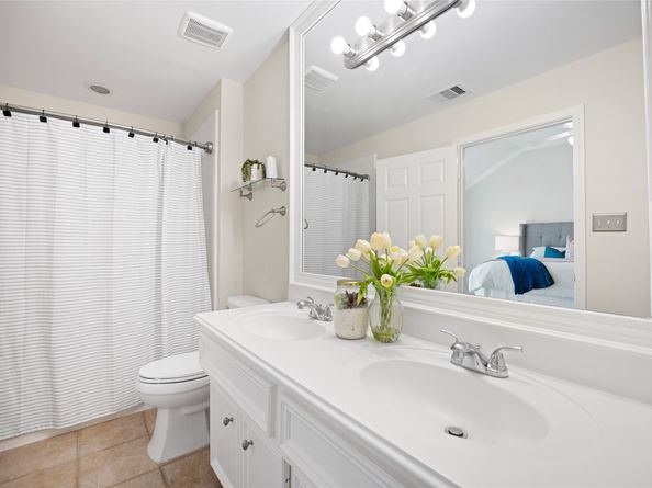 1606 Sutton Street, Houston TX 77006