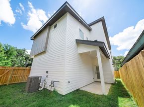 4110 Ward St, Houston TX 77021