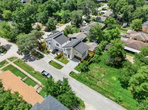 4110 Ward St, Houston TX 77021