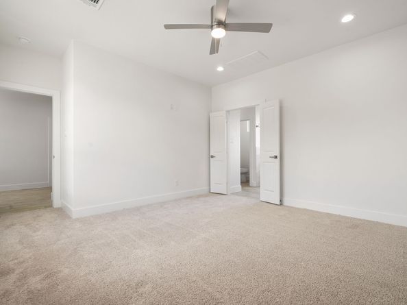 4110 Ward St, Houston TX 77021