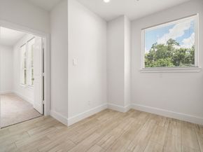 4110 Ward St, Houston TX 77021