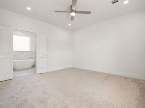 4110 Ward St, Houston TX 77021