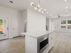 4110 Ward St, Houston TX 77021