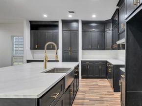 237 Hahlo Street, Houston TX 77020