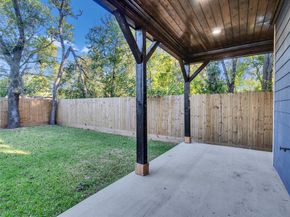 237 Hahlo Street, Houston TX 77020