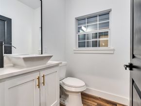 237 Hahlo Street, Houston TX 77020