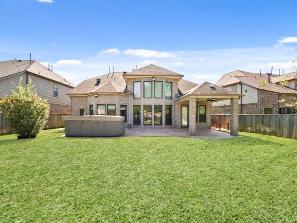 14 Trailing Lantana Place, The Woodlands TX 77354