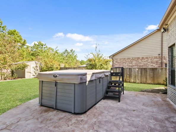 14 Trailing Lantana Place, The Woodlands TX 77354