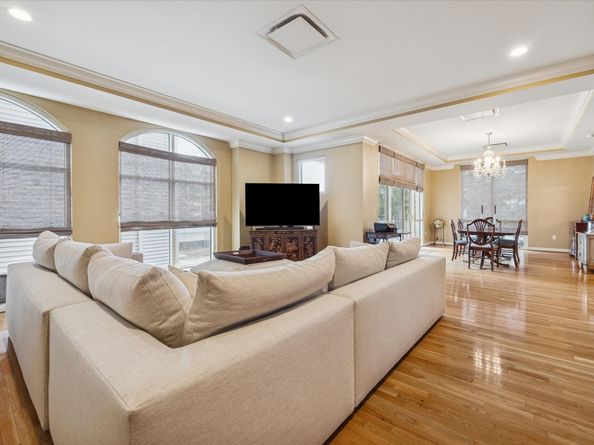 511 S Post Oak Lane 3D, Houston TX 77056