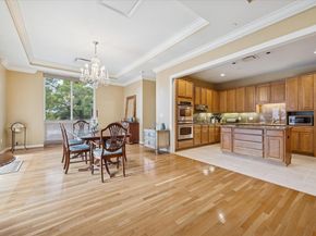 511 S Post Oak Lane 3D, Houston TX 77056