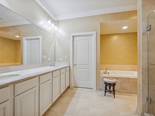 511 S Post Oak Lane 3D, Houston TX 77056