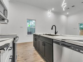 6014 Grace Lane A/B, Houston TX 77021