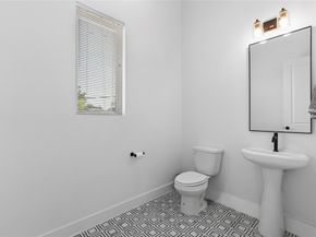 2313 Sherwin Street, Houston TX 77007