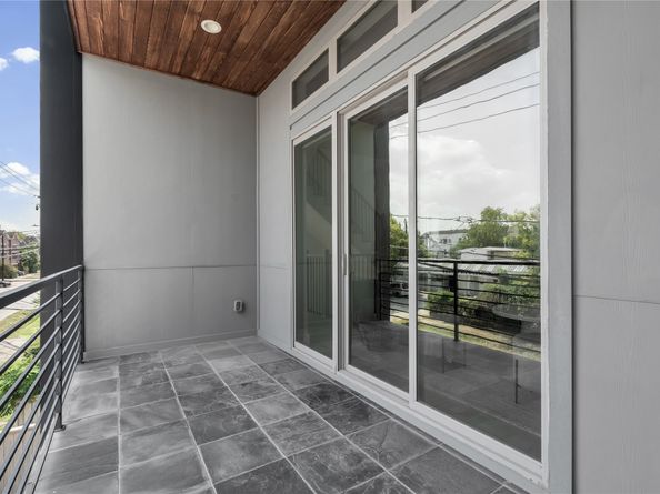 2313 Sherwin Street, Houston TX 77007