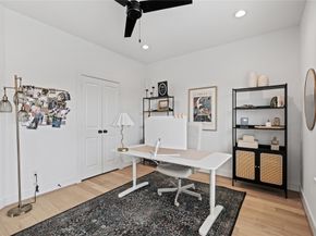 2313 Sherwin Street, Houston TX 77007