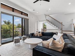 2313 Sherwin Street, Houston TX 77007