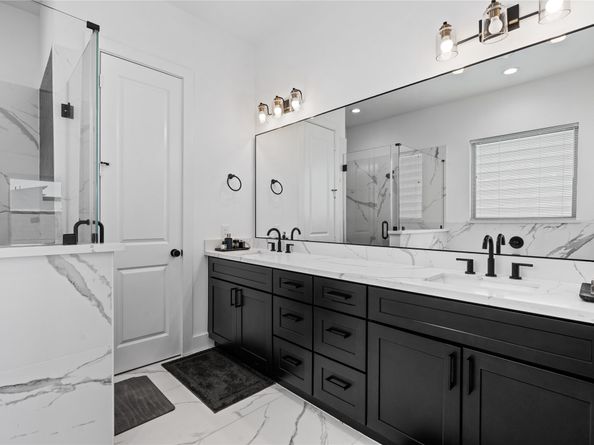 2313 Sherwin Street, Houston TX 77007