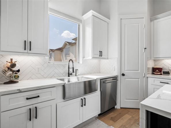 2313 Sherwin Street, Houston TX 77007