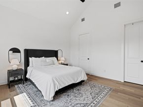 2313 Sherwin Street, Houston TX 77007