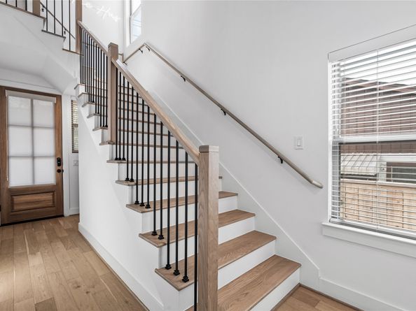 2313 Sherwin Street, Houston TX 77007